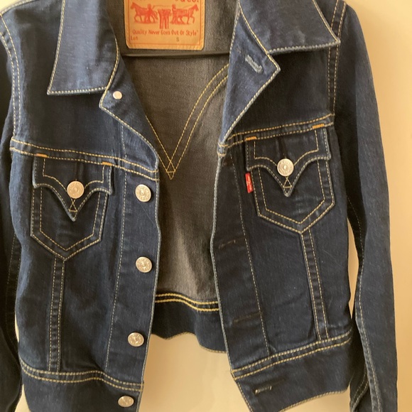 Vintage Levi’s Jacket - Picture 2 of 6